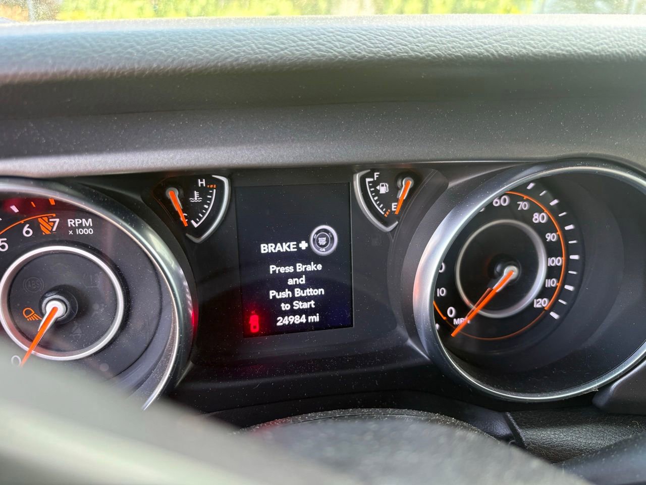 Used 2023 Jeep Gladiator Sport AWD/4WD image 10