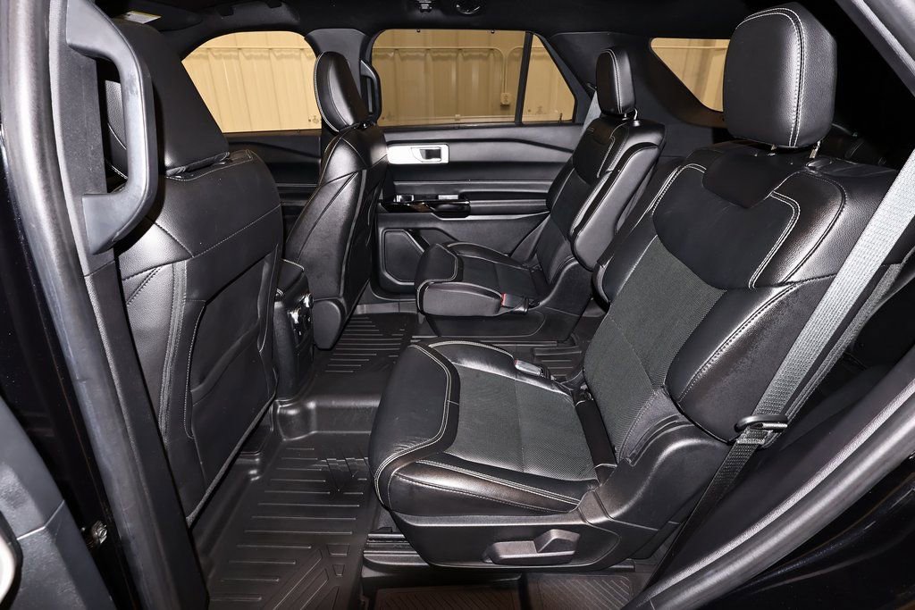 Certified 2022 Ford Explorer ST w/ Equipment Group 401A image 18