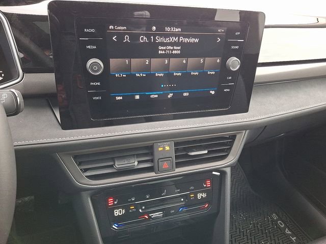 New 2026 Volkswagen Taos SE image 9