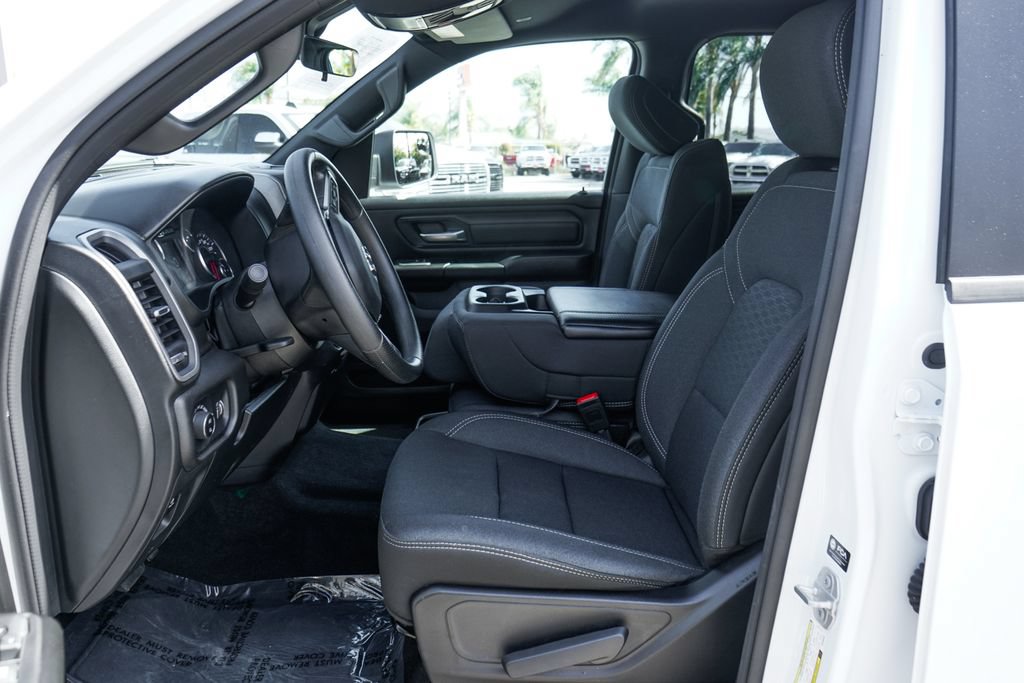 Used 2025 RAM 1500 Tradesman w/ Night Edition AWD/4WD image 17