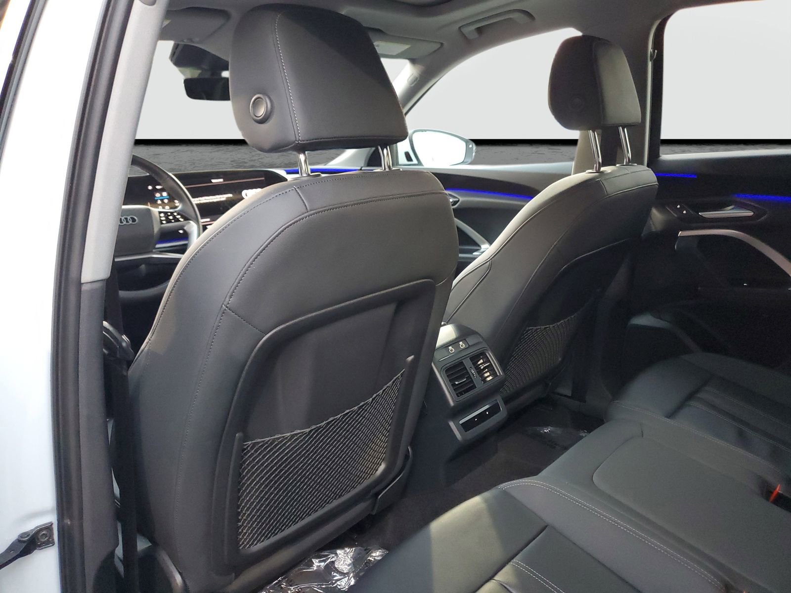 Used 2025 Audi Q5 Premium w/ Convenience Package image 14