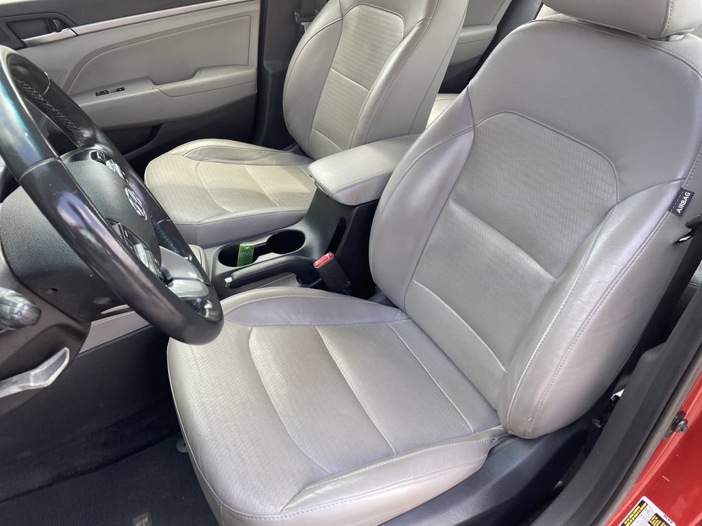 Used 2019 Hyundai Elantra Limited FWD image 11