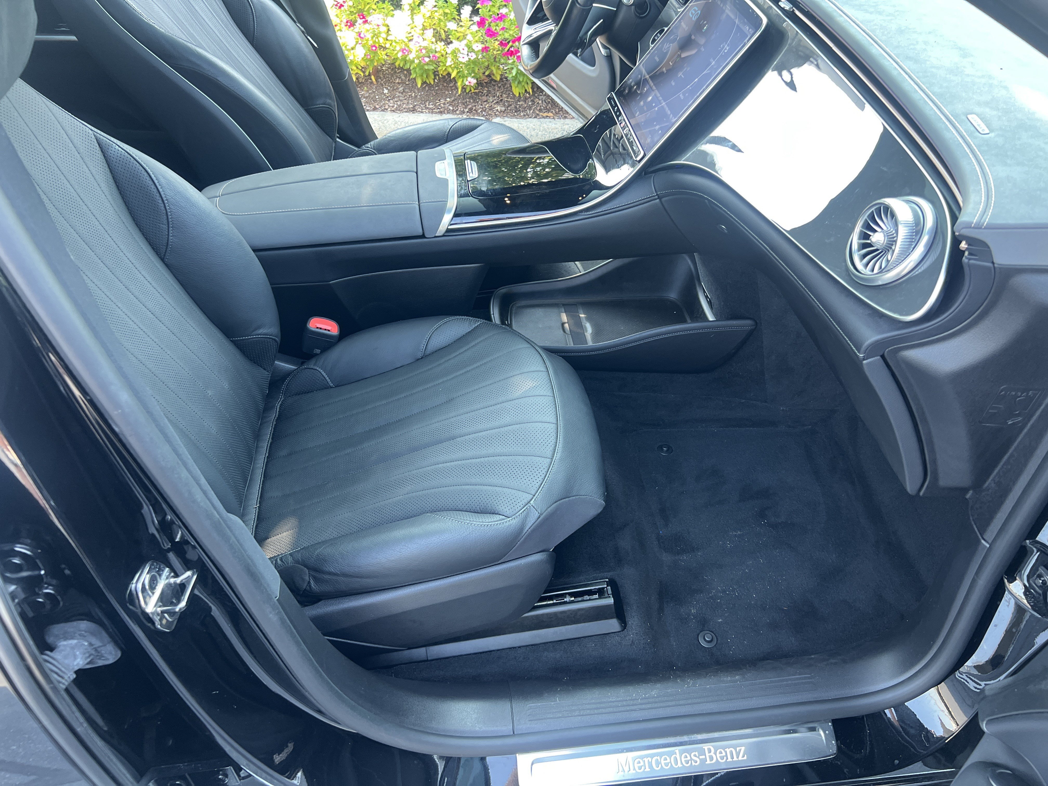 Certified 2023 Mercedes-Benz EQS 450+ SUV image 35