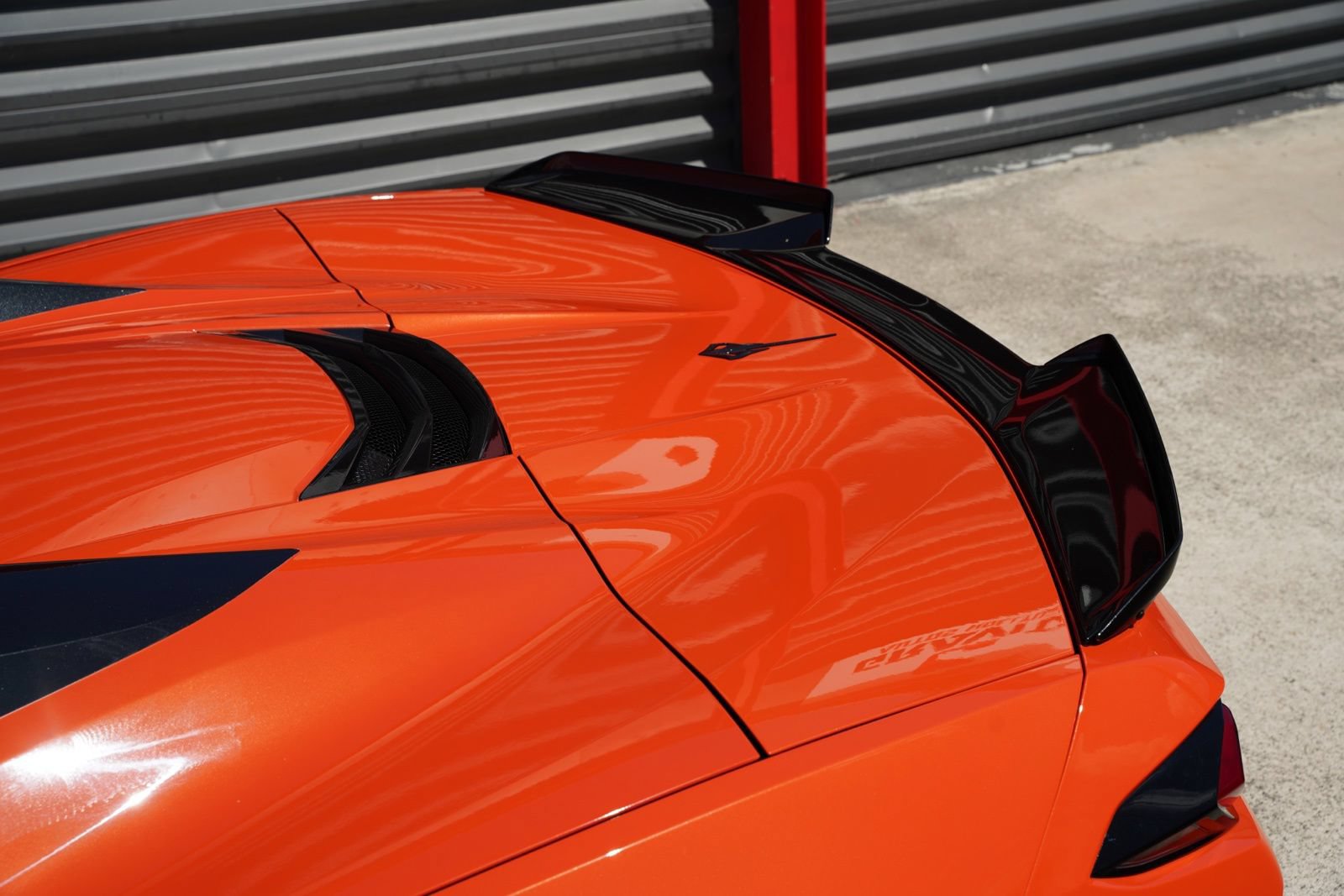 Used 2025 Chevrolet Corvette E-Ray w/ Stealth Interior Trim Package AWD/4WD image 15