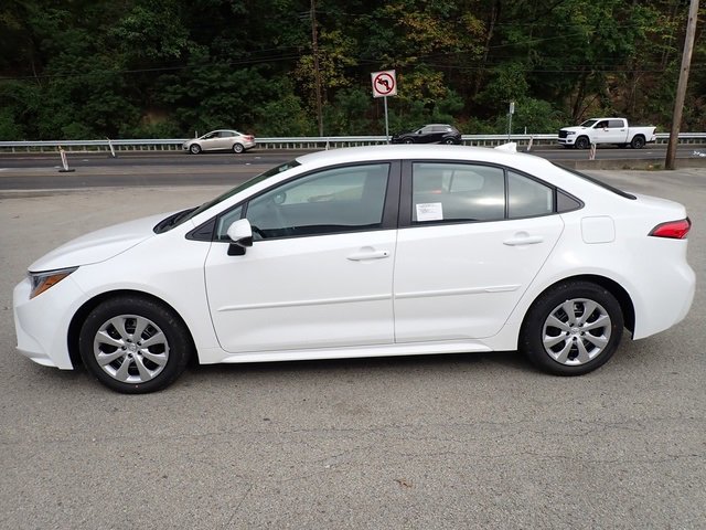 New 2026 Toyota Corolla LE image 7