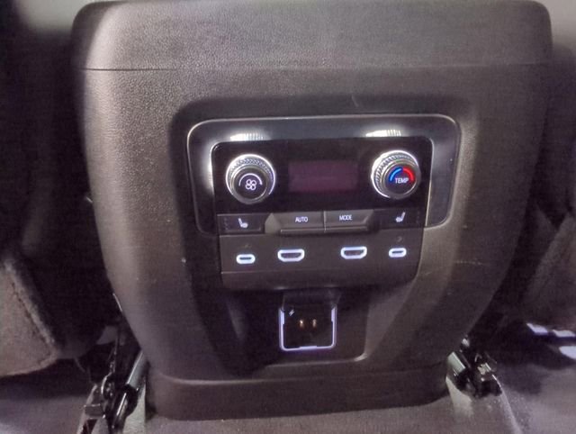 Used 2024 GMC Yukon Denali Ultimate AWD/4WD image 22