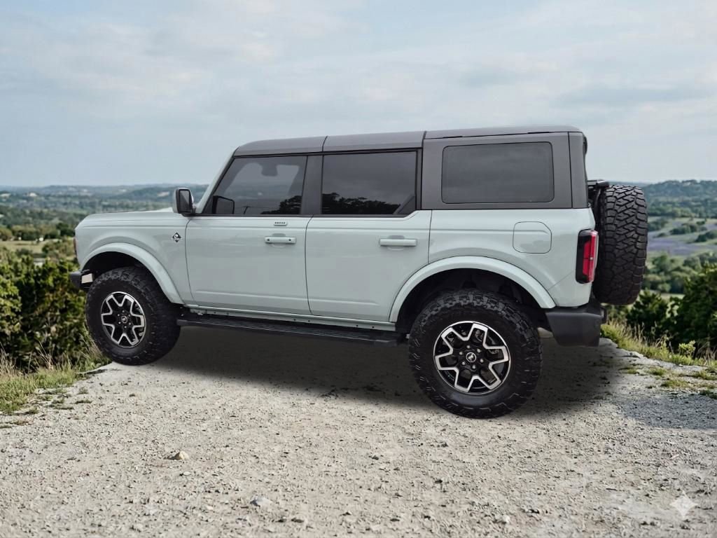 Used 2023 Ford Bronco Outer Banks image 7