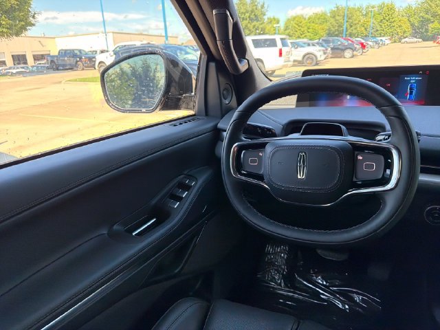 New 2026 Lincoln Navigator Reserve w/ Jet Appearance Package AWD/4WD image 19