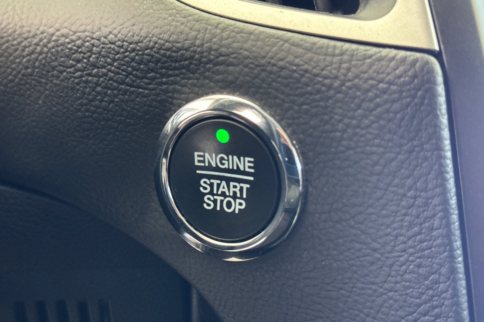 Used 2021 Ford Edge SEL AWD/4WD image 22