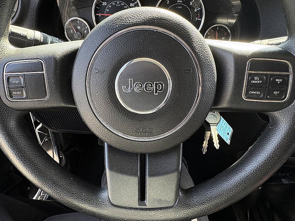 Used 2014 Jeep Wrangler Sport AWD/4WD image 16