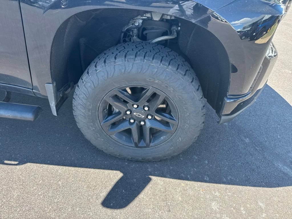 Used 2019 Chevrolet Silverado 1500 LT Trail Boss AWD/4WD image 19
