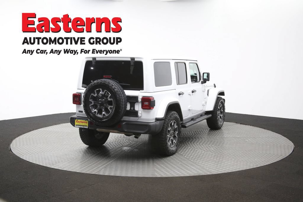 Used 2024 Jeep Wrangler Unlimited Sahara w/ Dual Top Group AWD/4WD image 39