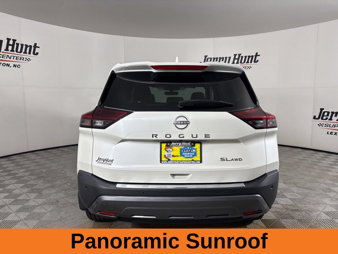 Used 2023 Nissan Rogue SL w/ SL Premium Package AWD/4WD image 6