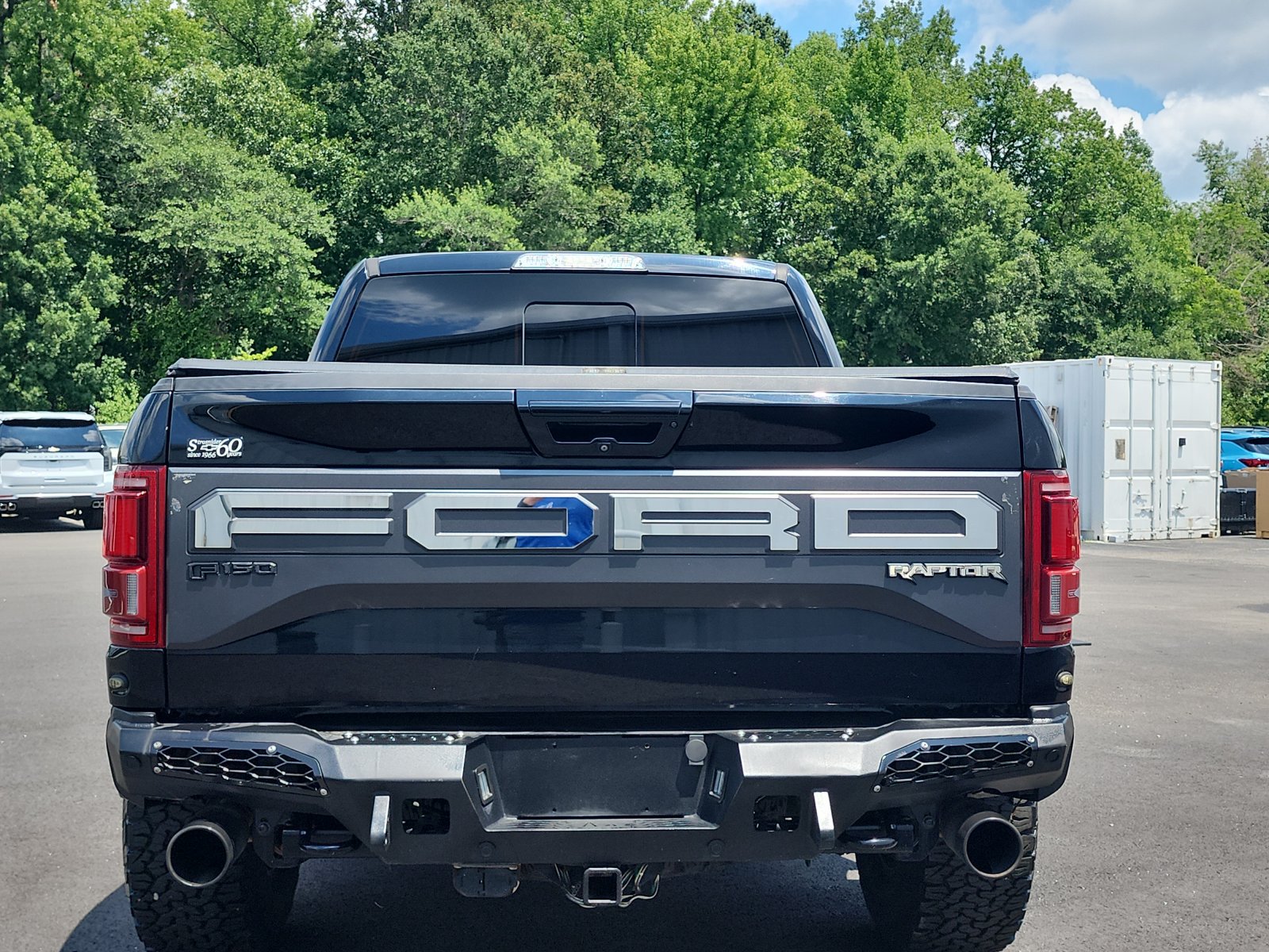 Used 2017 Ford F150 Raptor w/ Equipment Group 802A Luxury AWD/4WD image 4
