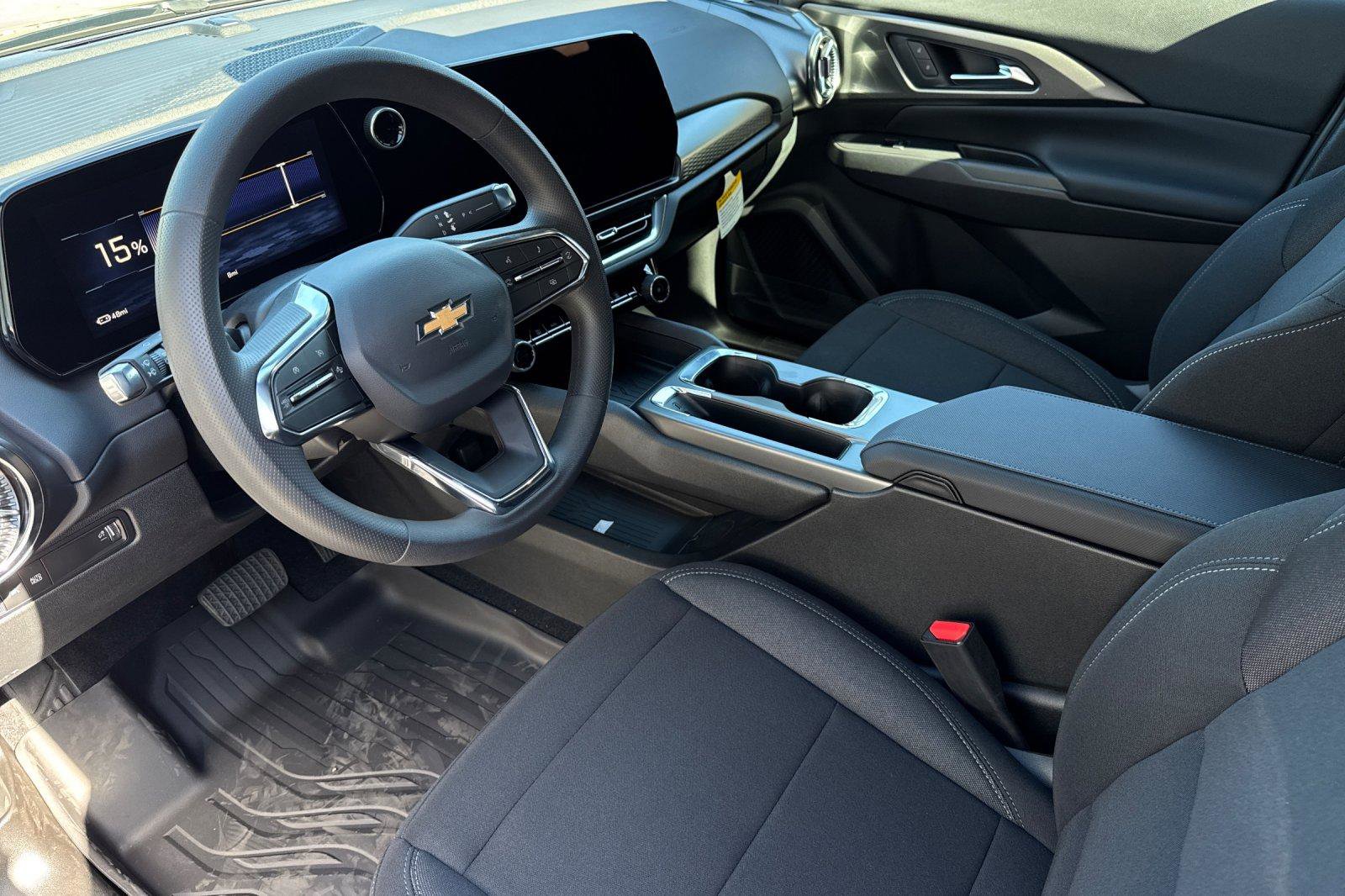 New 2026 Chevrolet Equinox EV LT image 12