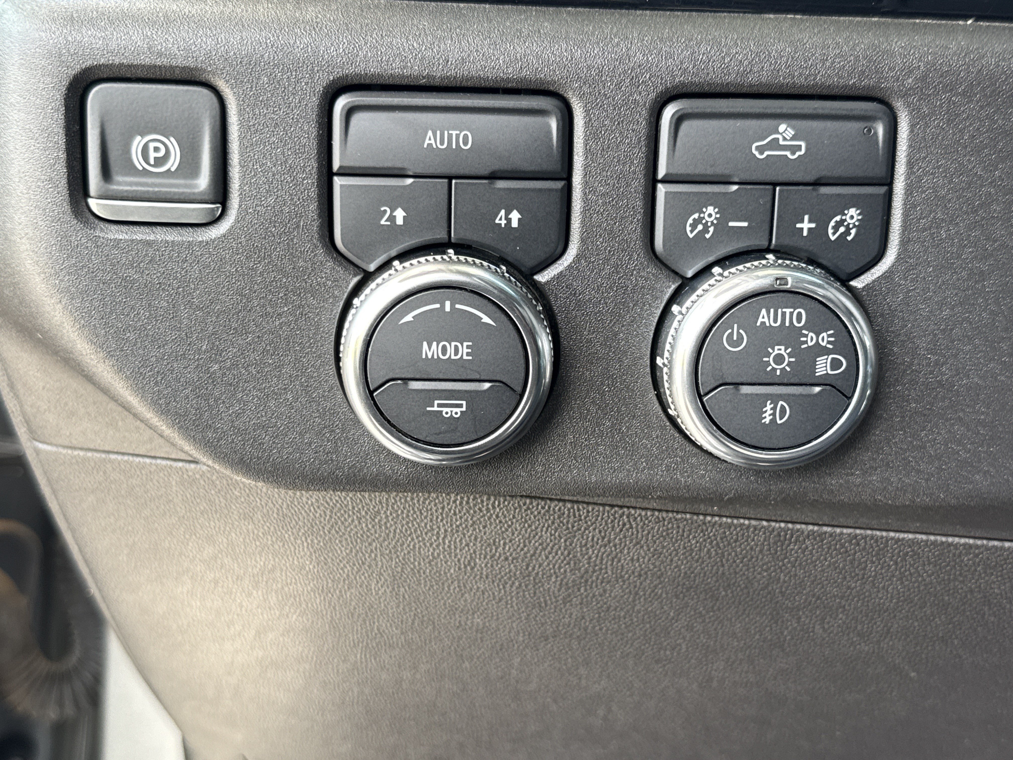 Used 2024 GMC Sierra 1500 Elevation AWD/4WD image 19