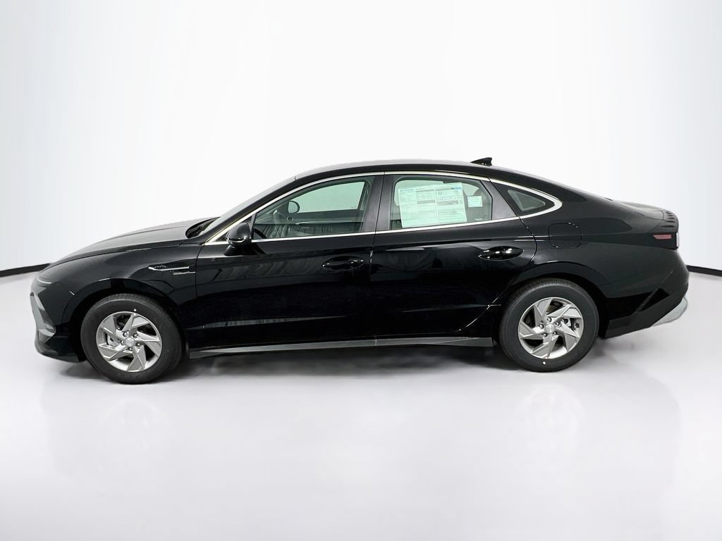 New 2026 Hyundai Sonata SE FWD image 4