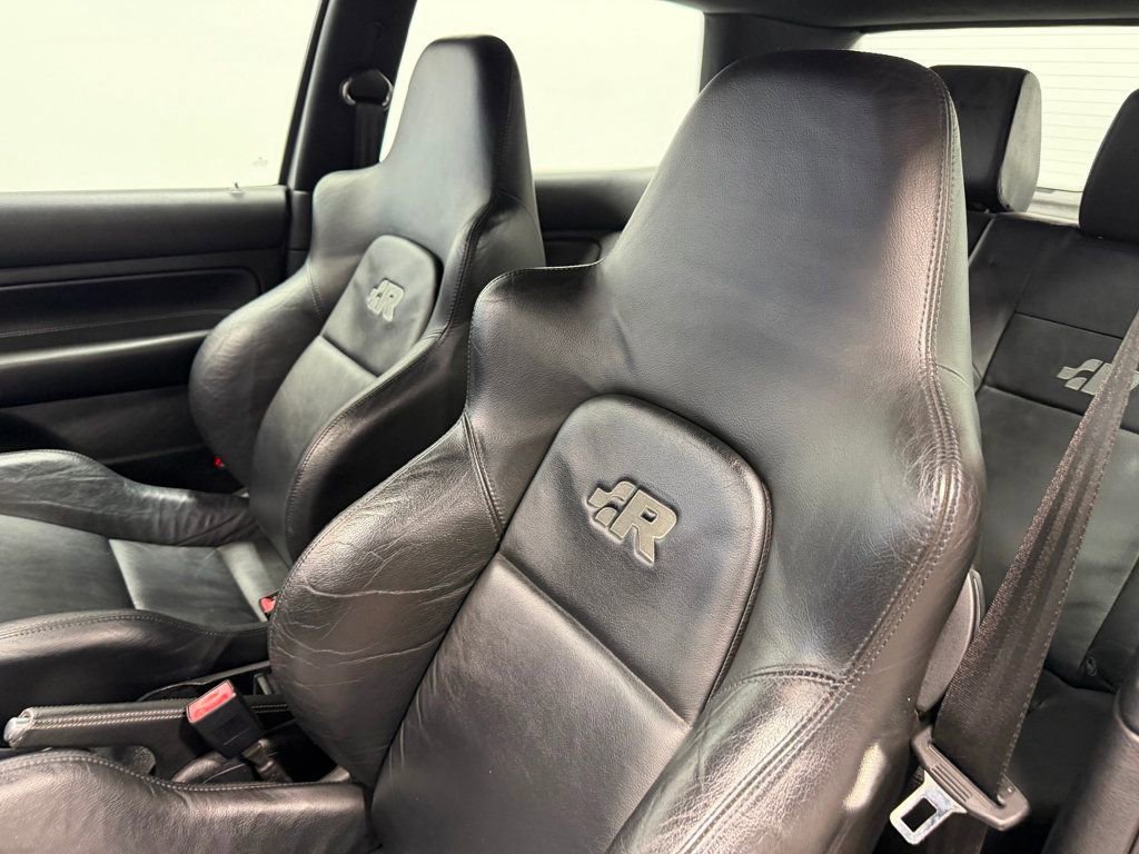 Used 2004 Volkswagen R32 image 13