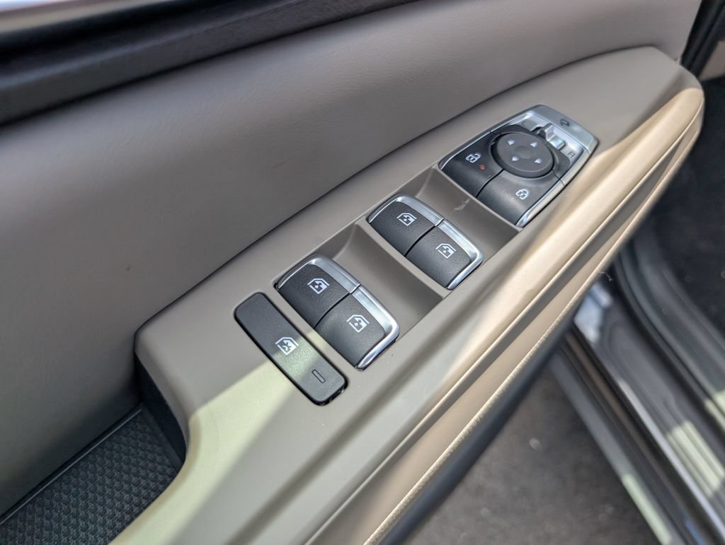 New 2027 Kia Carnival EX FWD image 13