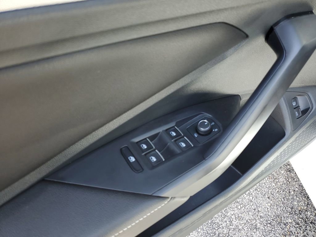 Used 2024 Volkswagen Jetta Sport FWD image 20