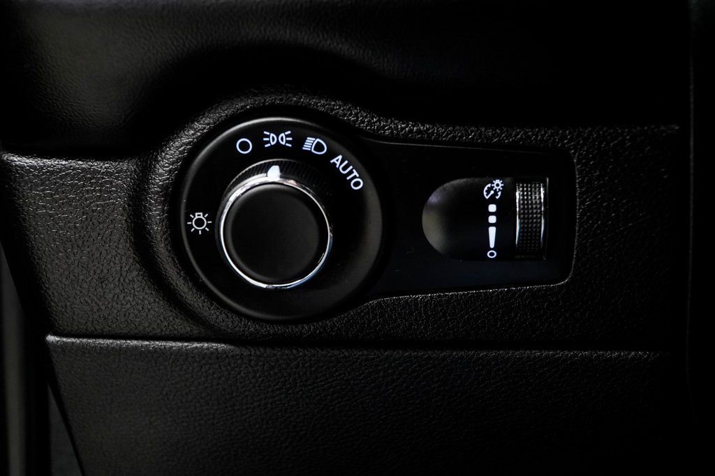 Used 2024 Dodge Durango GT image 37