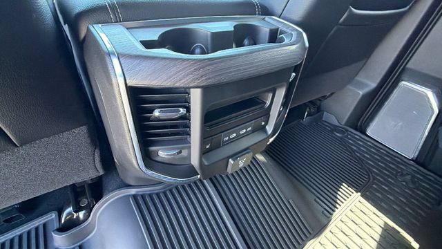 New 2026 RAM 3500 Laramie AWD/4WD image 17