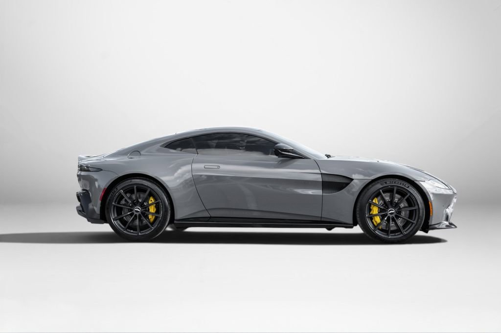Used 2020 Aston Martin V8 Vantage Coupe RWD image 5