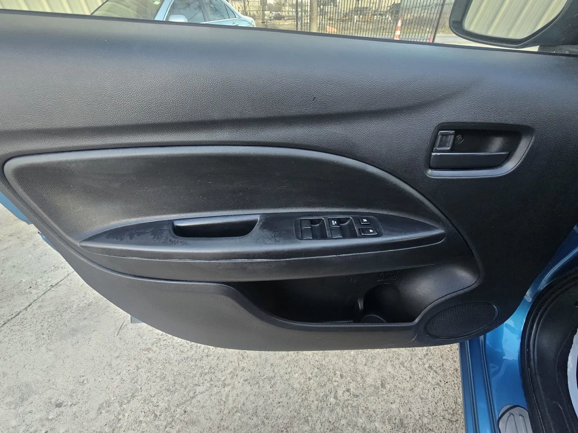 Used 2018 Mitsubishi Mirage G4 ES FWD image 21