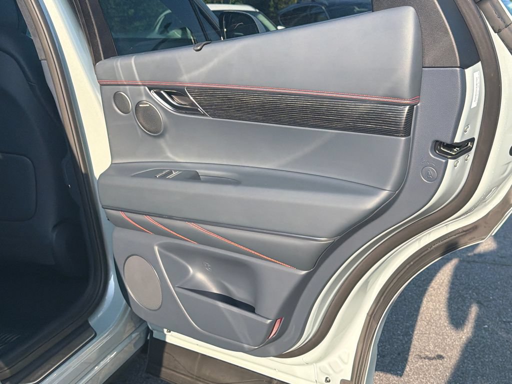 New 2027 Genesis GV80 3.5T e-SC AWD/4WD image 18