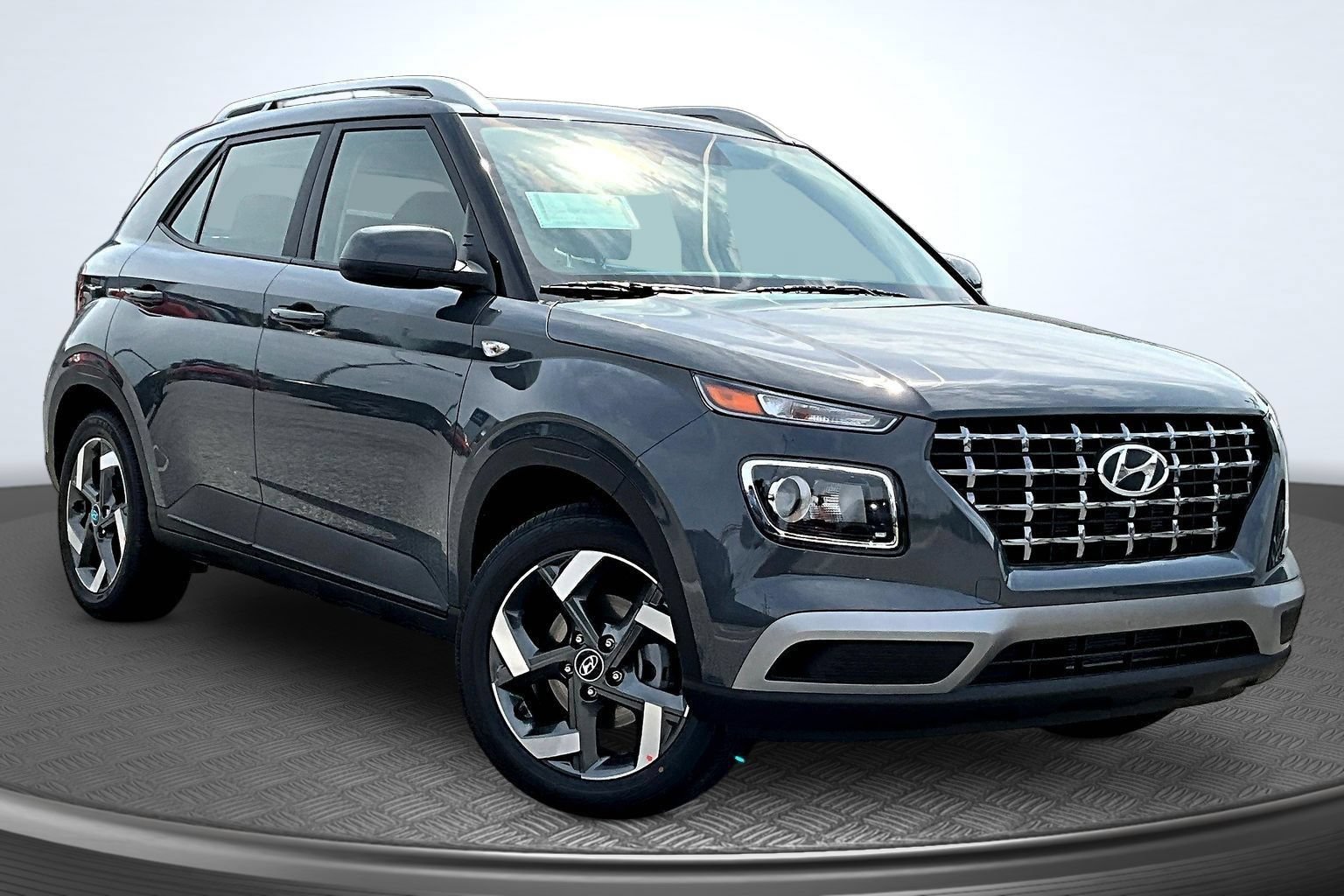 New 2026 Hyundai Venue SEL FWD image 3