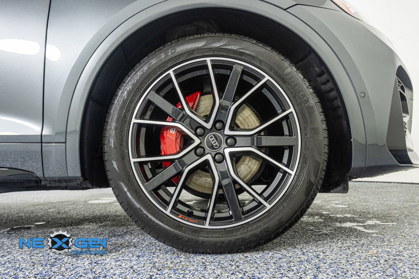 Used 2024 Audi SQ5 Prestige image 44