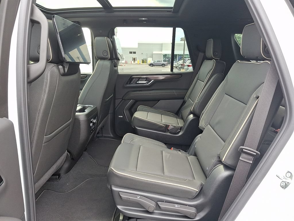 New 2026 GMC Yukon Elevation w/ Elevation Premium Package AWD/4WD image 6