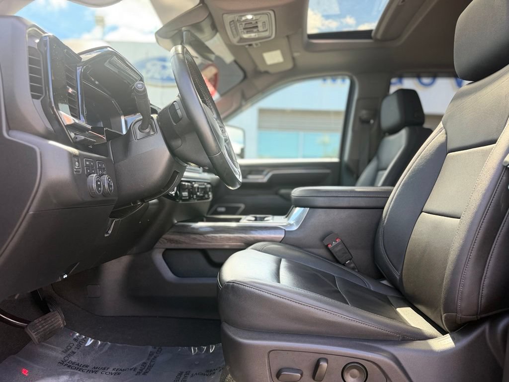 Used 2025 Chevrolet Silverado 2500 LTZ w/ Trail Boss Package AWD/4WD image 14