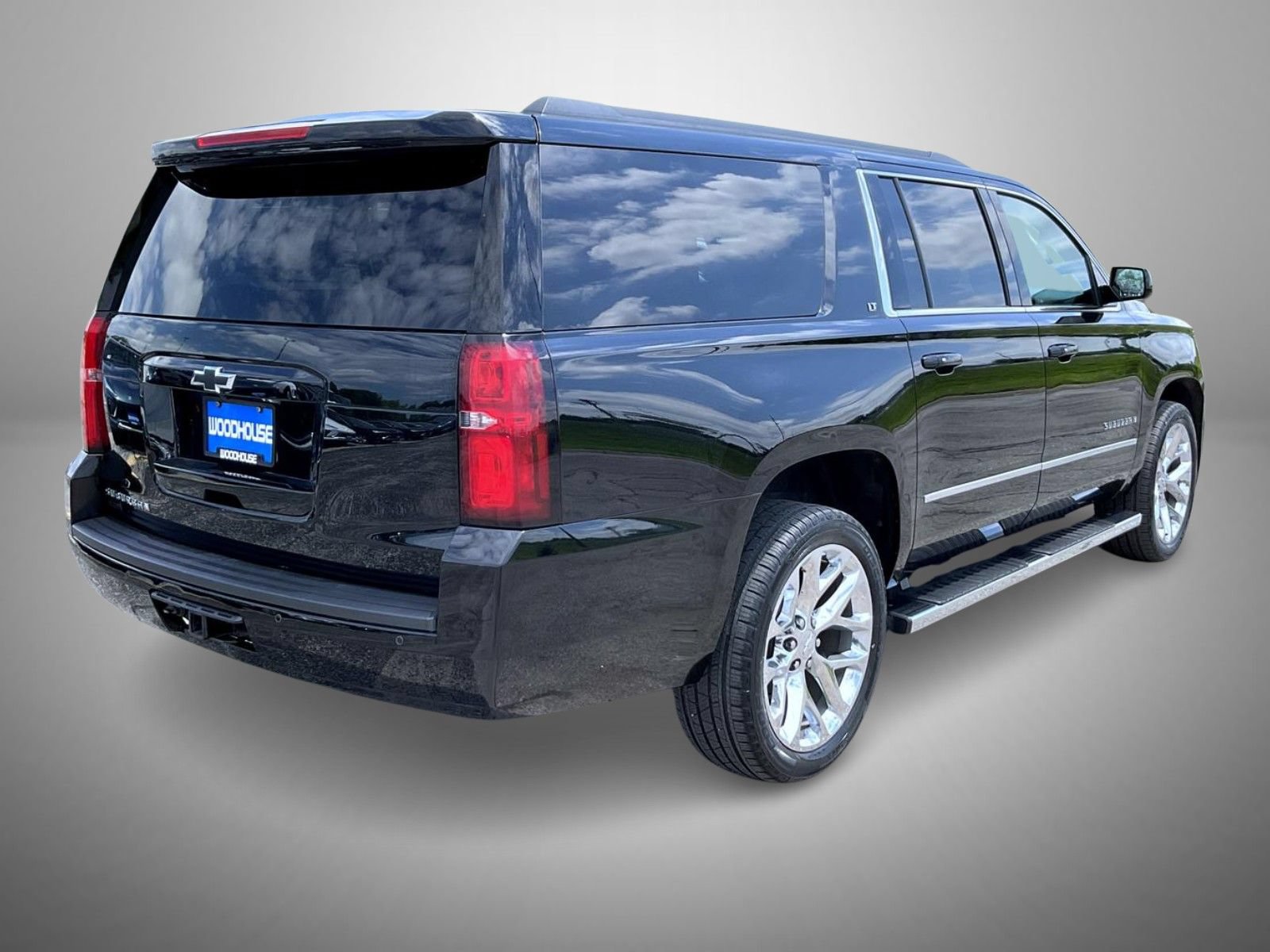 Used 2016 Chevrolet Suburban LT AWD/4WD image 5