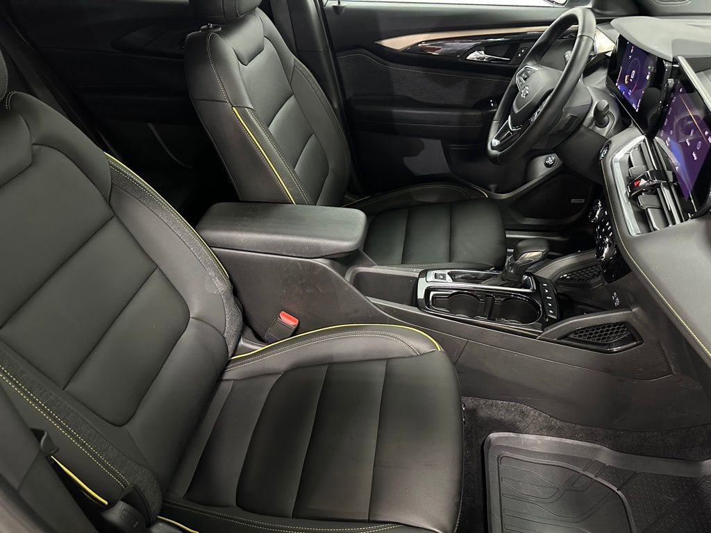 Certified 2025 Chevrolet TrailBlazer ACTIV w/ Convenience Package image 23