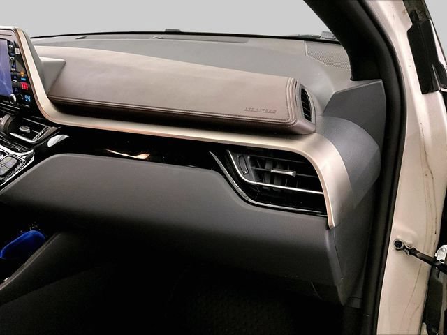 Used 2019 Toyota C-HR Limited FWD image 15