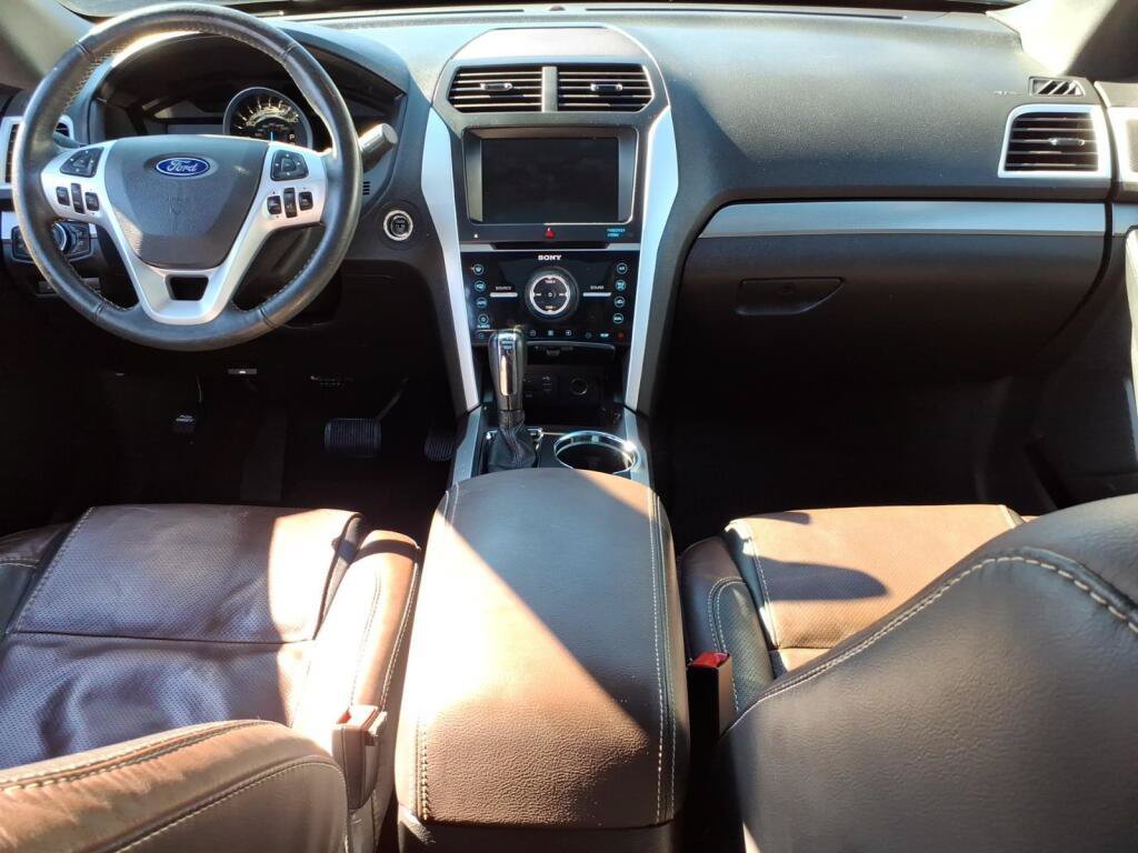 Used 2015 Ford Explorer Sport w/ Equipment Group 401A AWD/4WD image 16