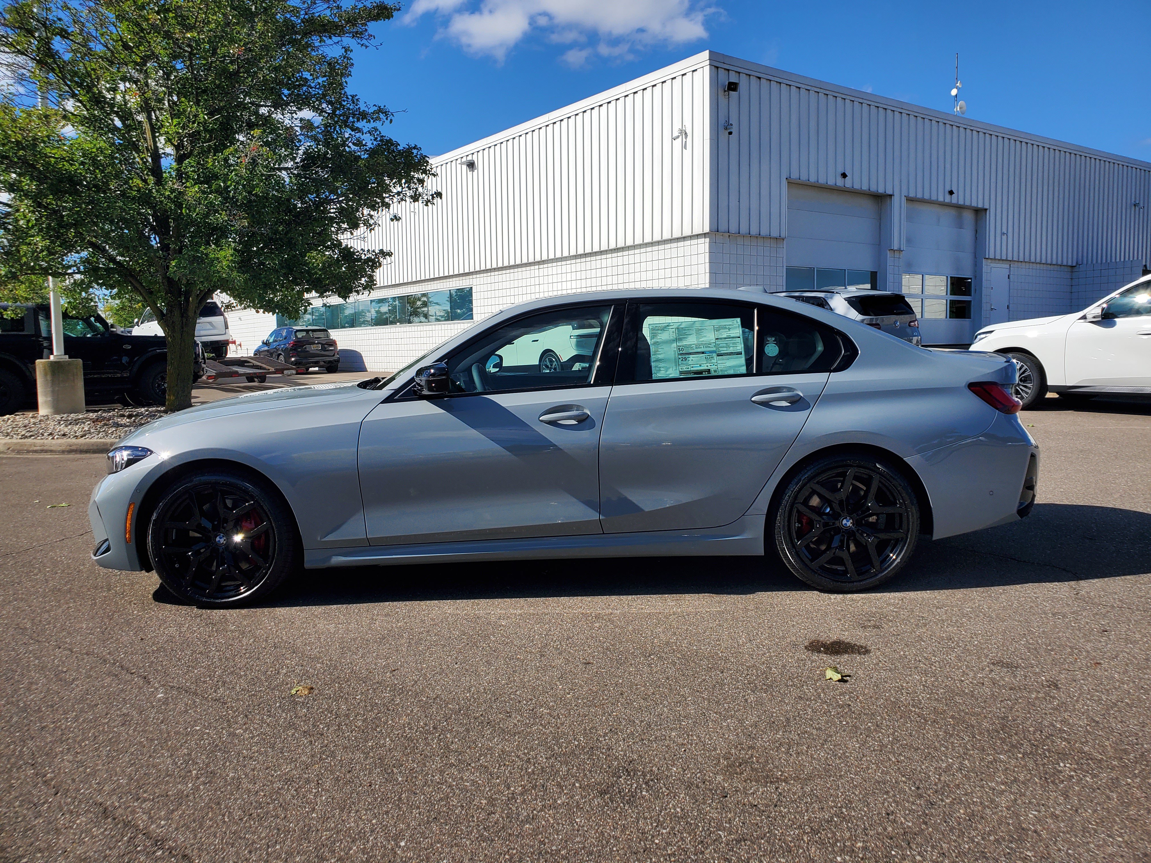 New 2026 BMW 330i xDrive Sedan w/ M Sport Package AWD/4WD image 2
