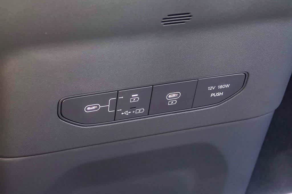 Certified 2024 Kia EV9 GT-Line AWD/4WD image 13