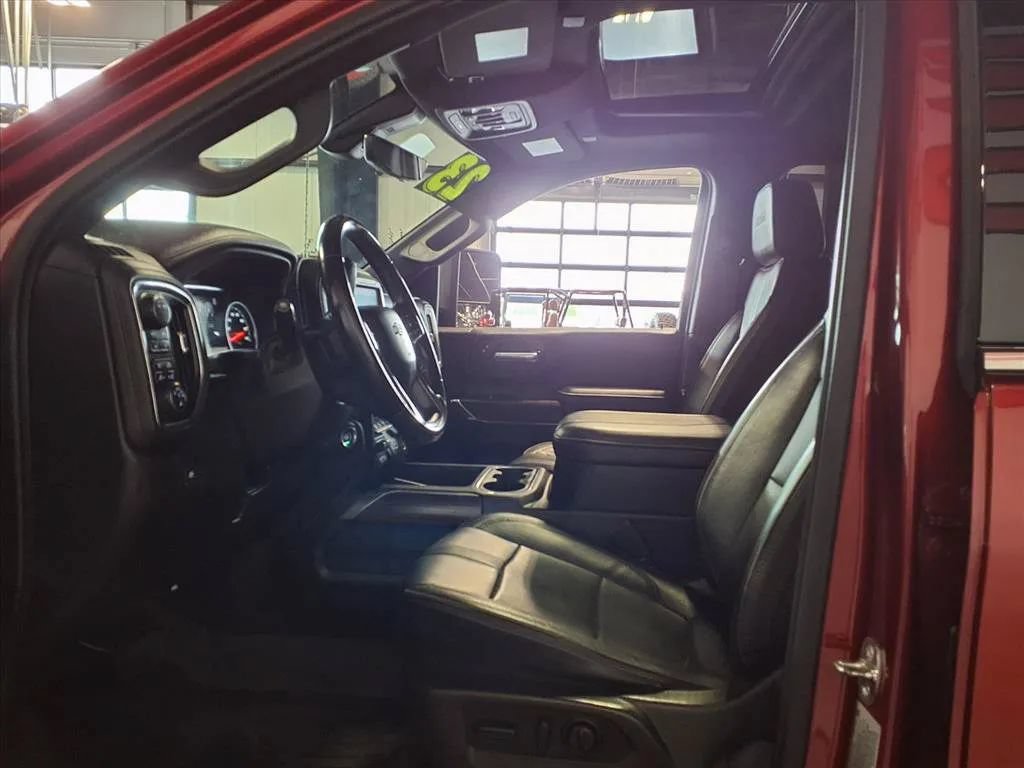 Used 2023 Chevrolet Silverado 2500 High Country w/ Technology Package AWD/4WD image 16