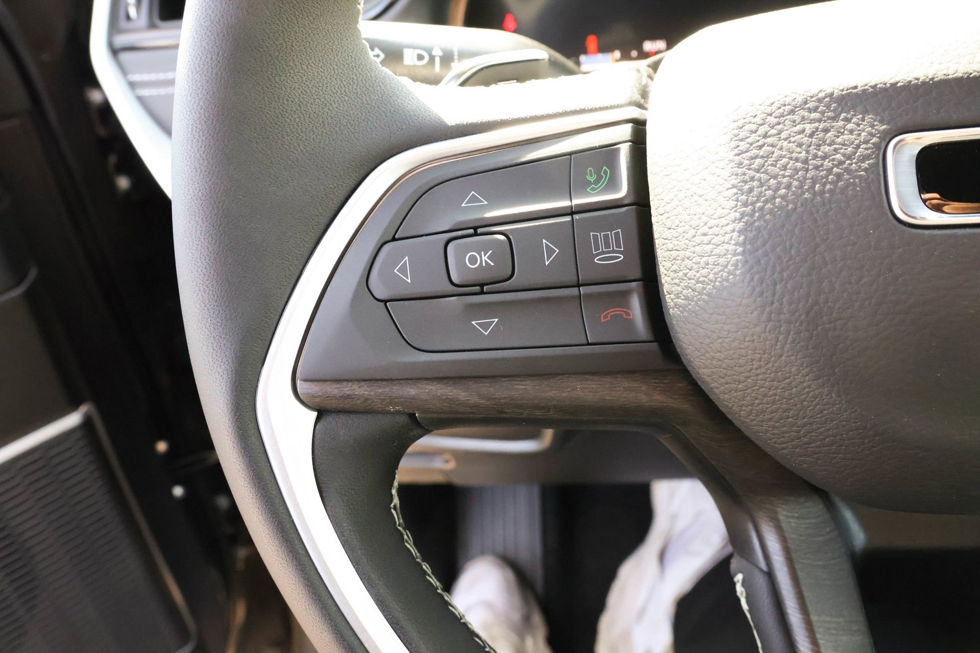 New 2026 Jeep Grand Cherokee Limited image 27