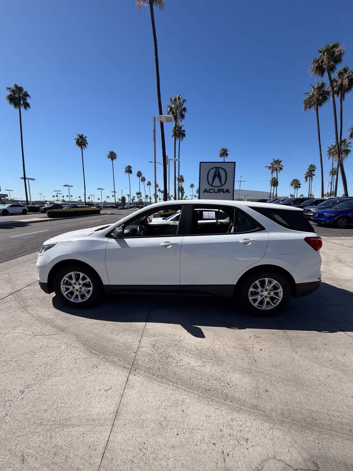 Used 2020 Chevrolet Equinox LS FWD image 8