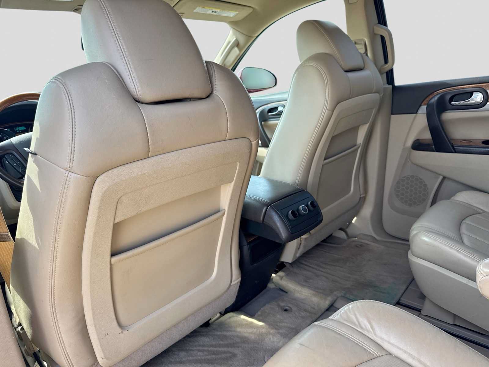 Used 2011 Buick Enclave CXL FWD image 17