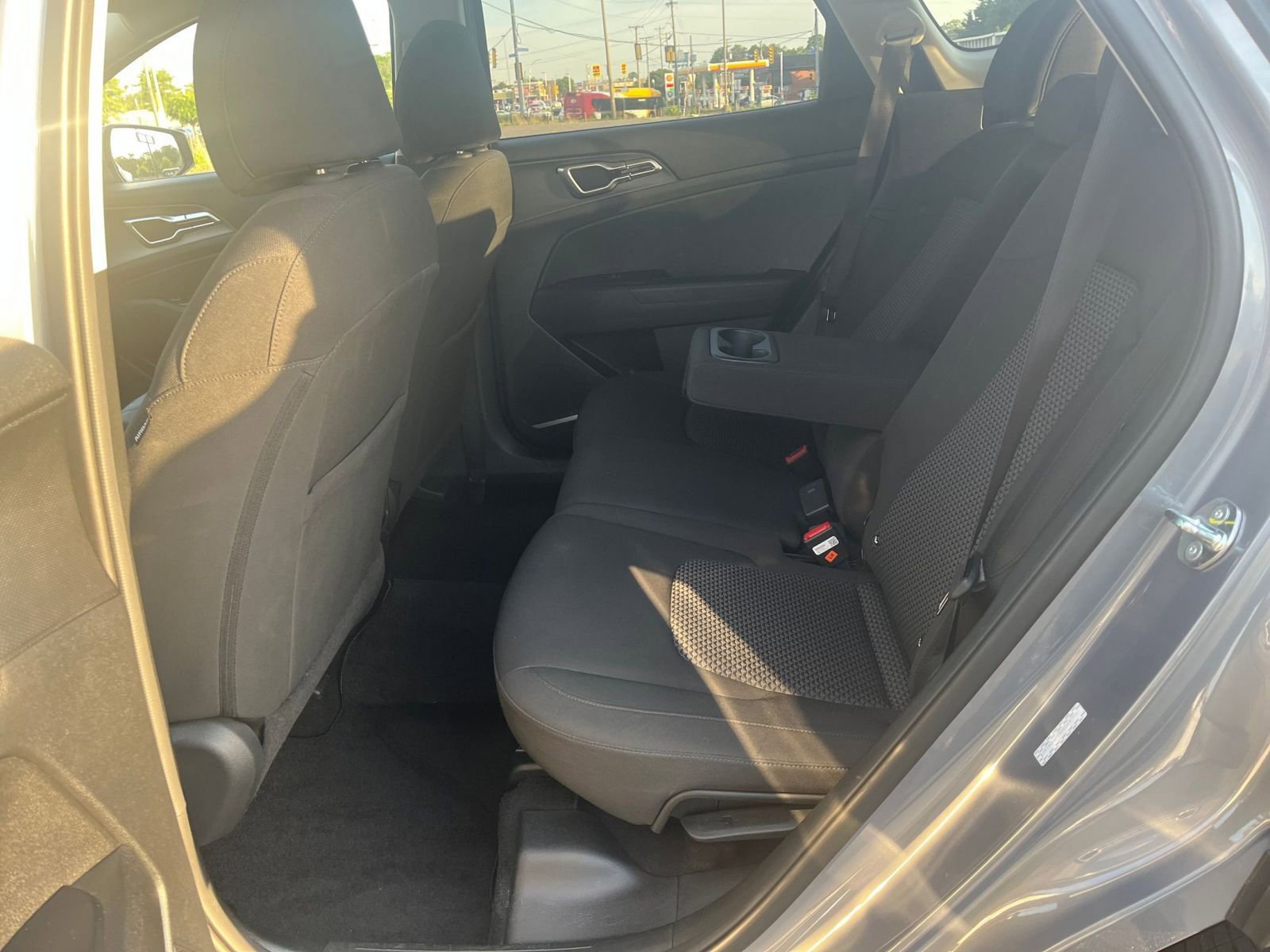 Used 2025 Kia Sportage LX FWD image 24