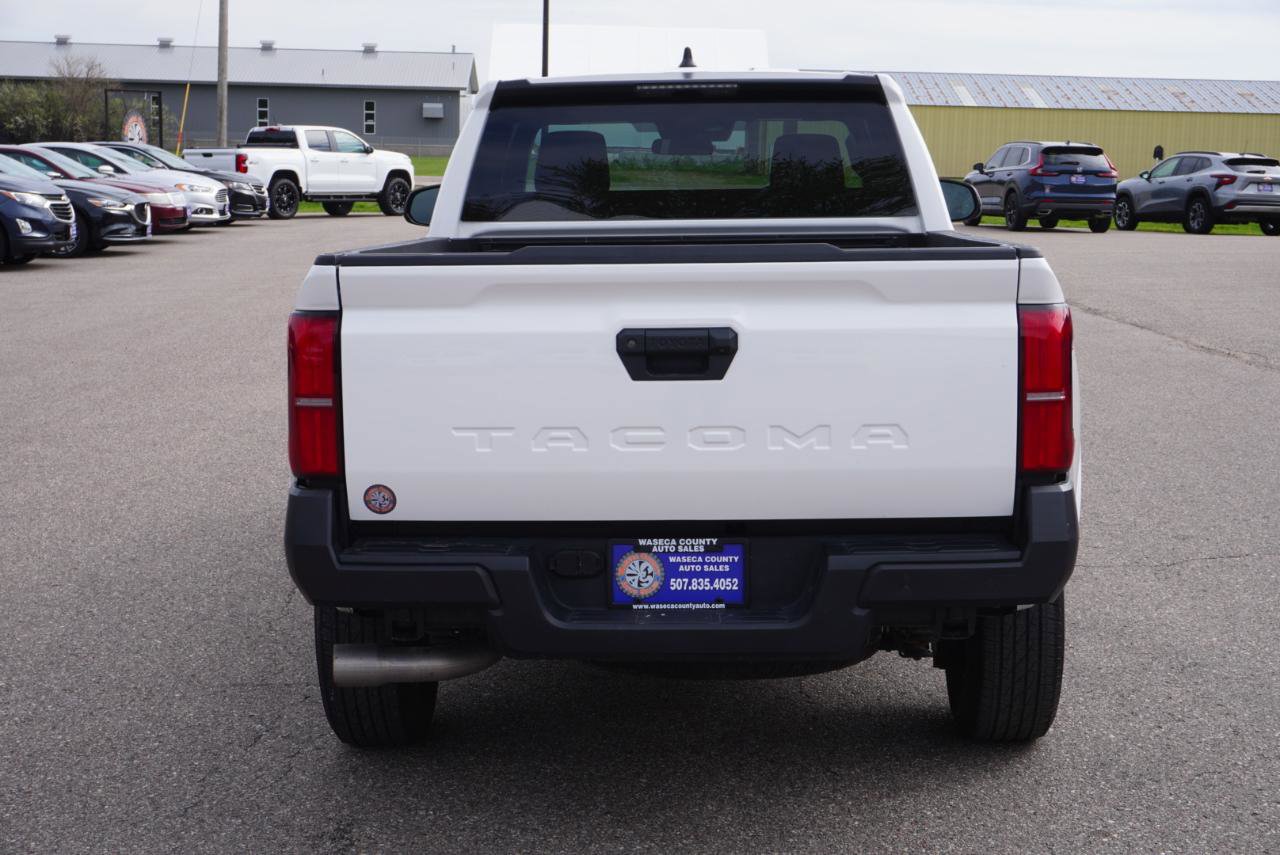 Used 2024 Toyota Tacoma SR RWD image 4