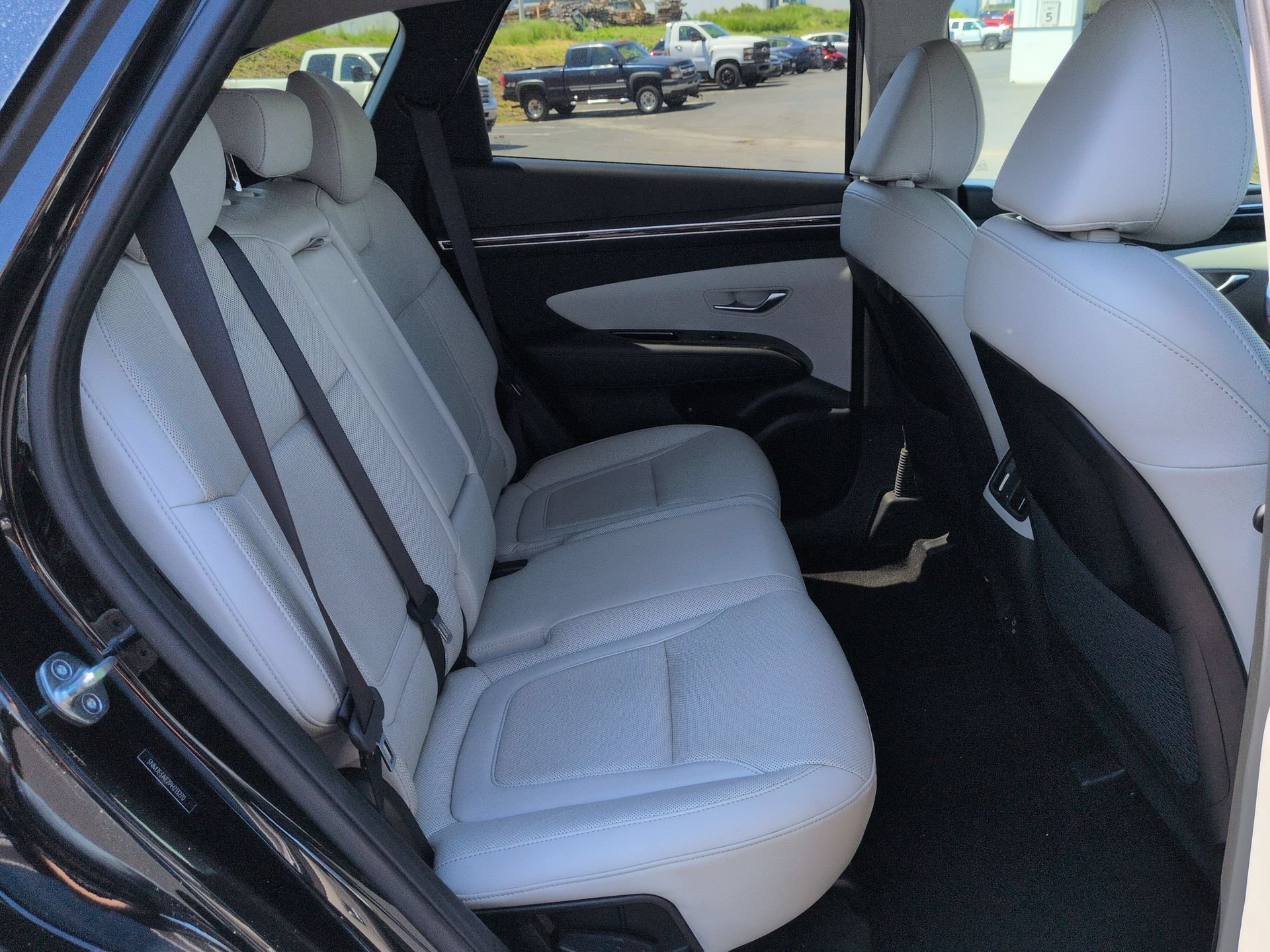 Used 2023 Hyundai Tucson Limited FWD image 28