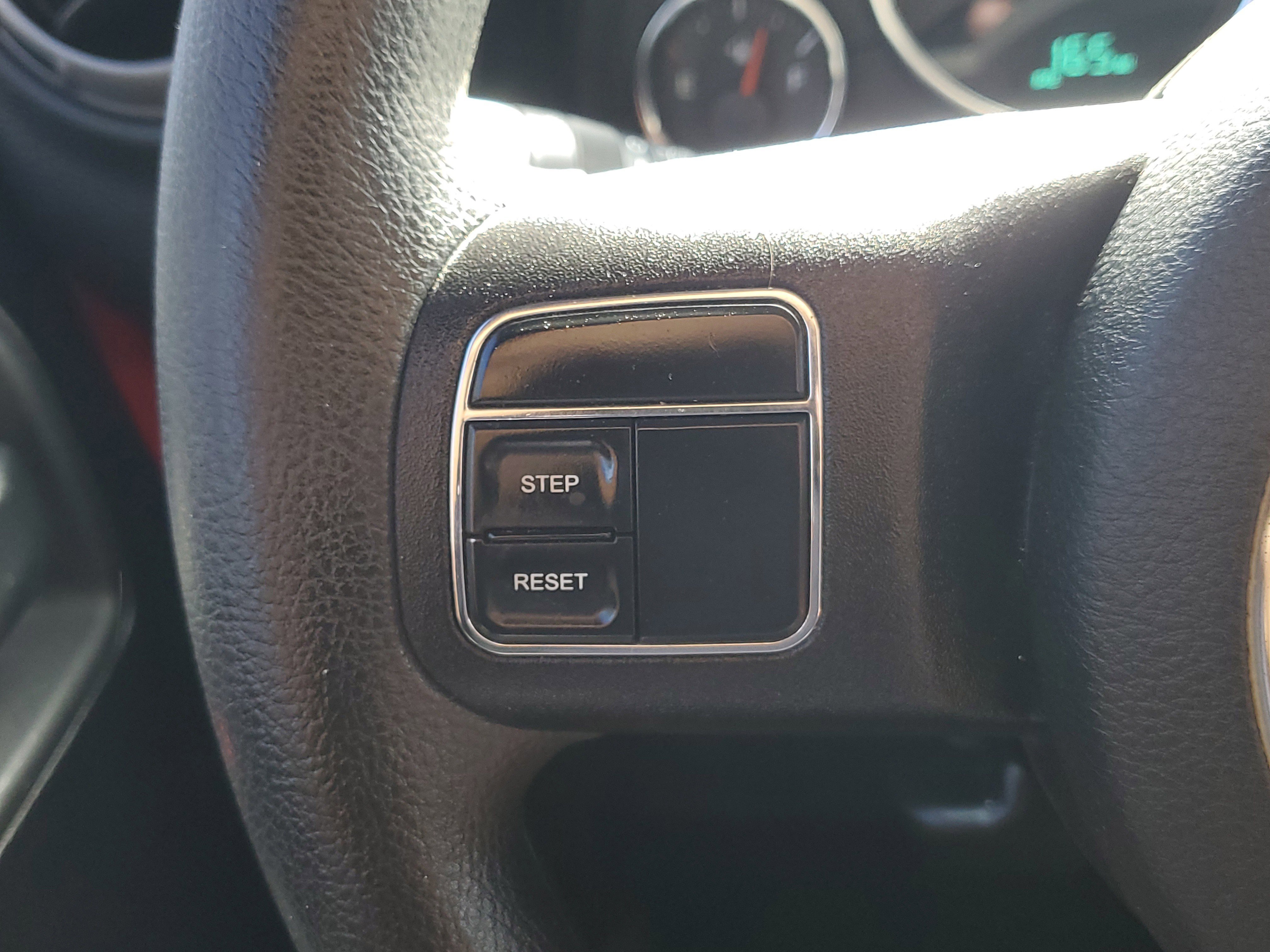 Used 2015 Jeep Wrangler Sport image 19