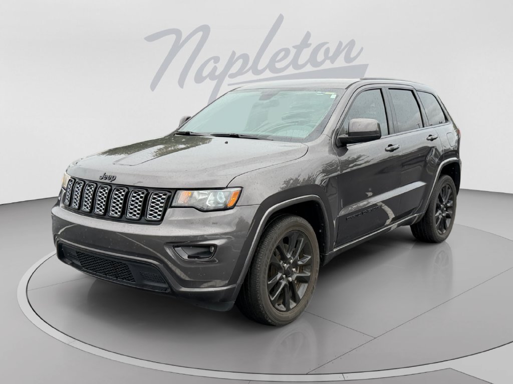 Used 2021 Jeep Grand Cherokee Laredo X RWD image 1