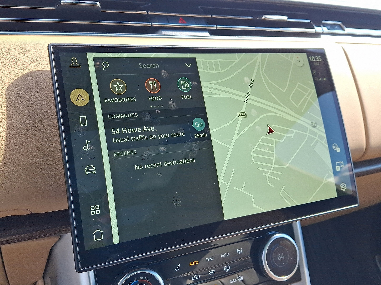 Used 2023 Land Rover Range Rover SE image 18