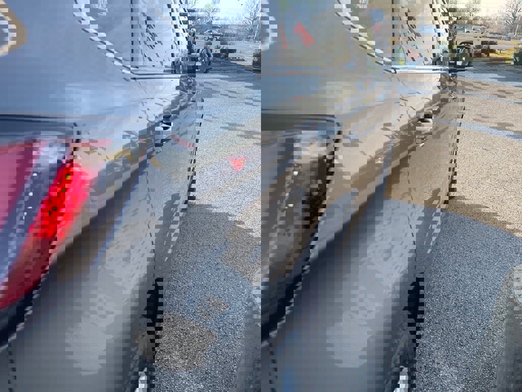 Used 2024 Ford Edge SEL image 21